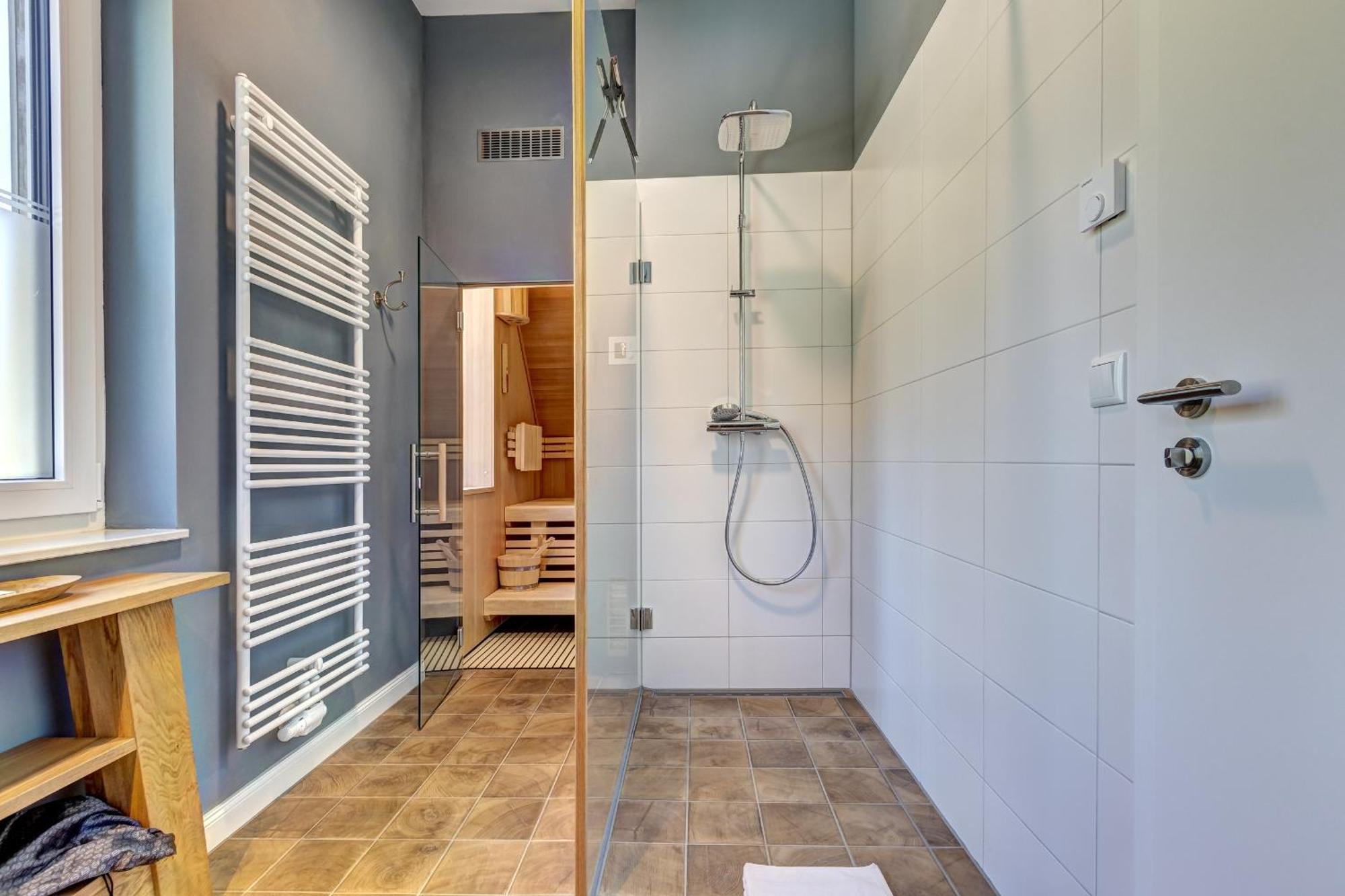 Ferienhaus Lodino Lodge Mit Sauna Und Kamin 洛丁 外观 照片